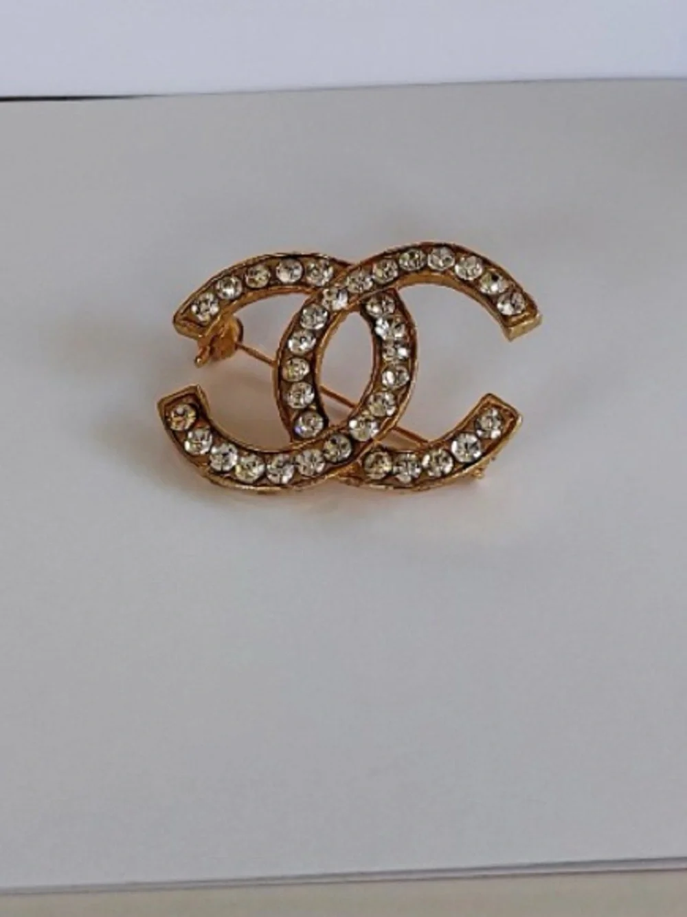 Chanel Double CC Gold Tone Clear Rhinestone Brooch pin Pendant Jewelry